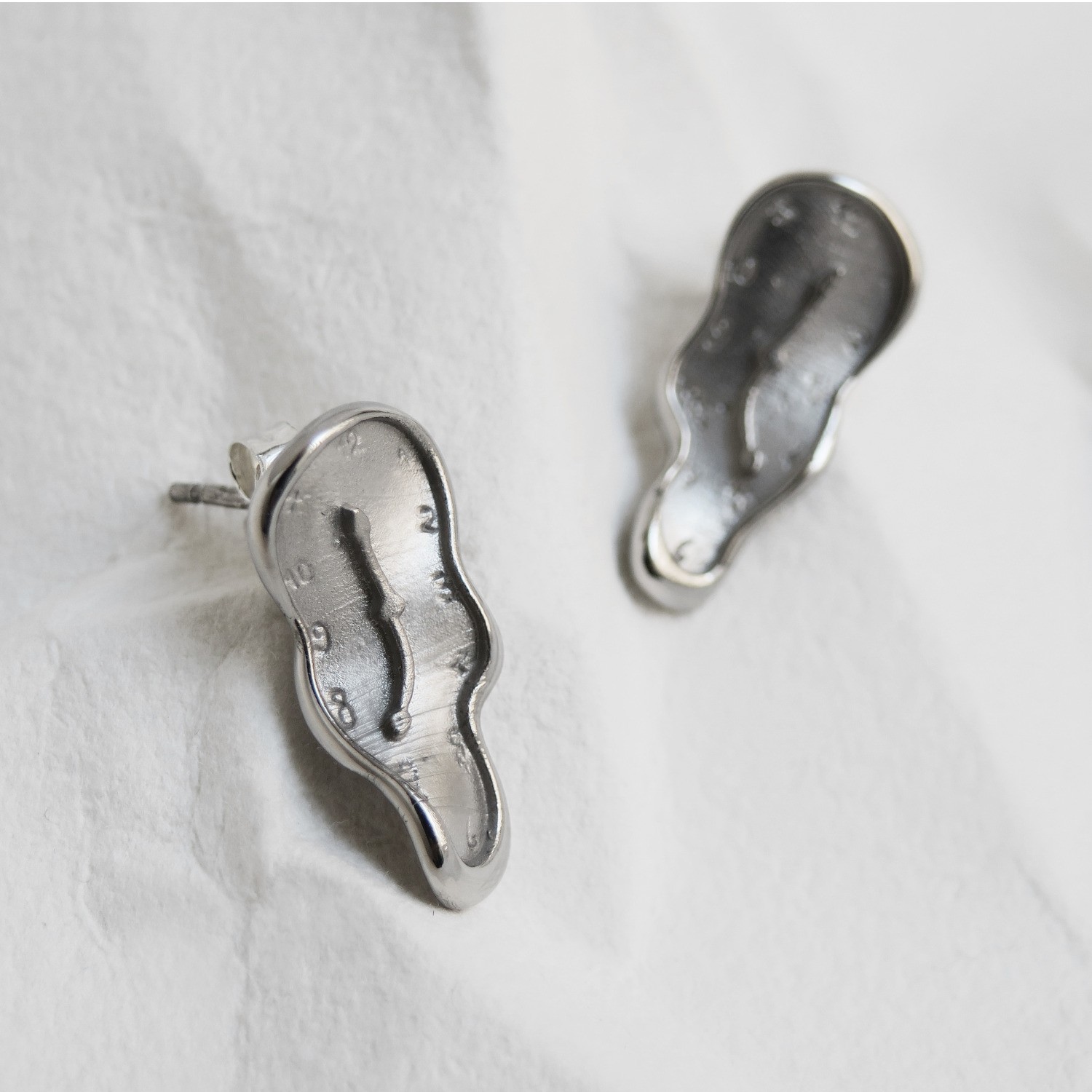 ARRACADES PLATEJADES DALÍ, JEWELRY BY JOIDART, RELLOTGE 3