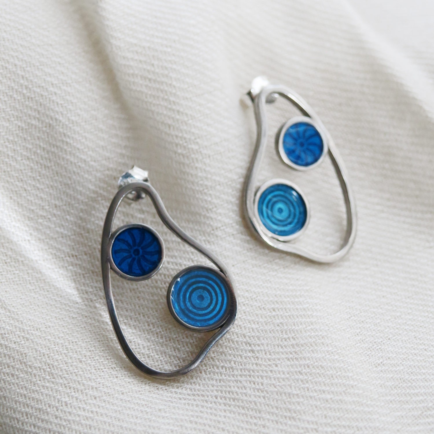 SILVER MEDIUM EARRINGS GAUDÍ JEWELRY CIBES  3
