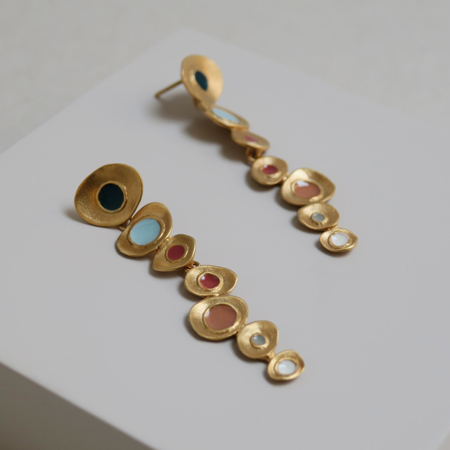 LONG GOLDEN EARRINGS FAVORITA COLORS