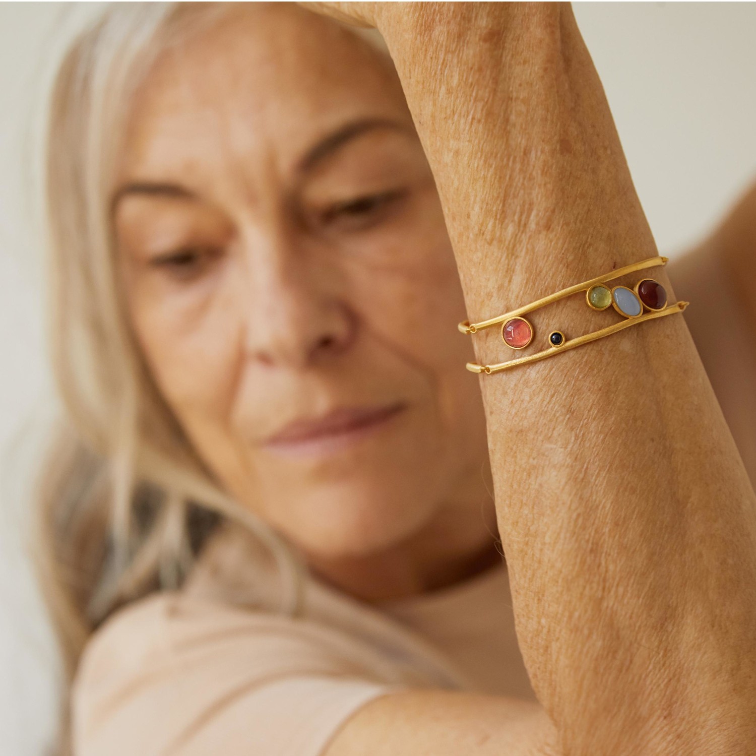 PULSERA DORADA ALEGRIA 1