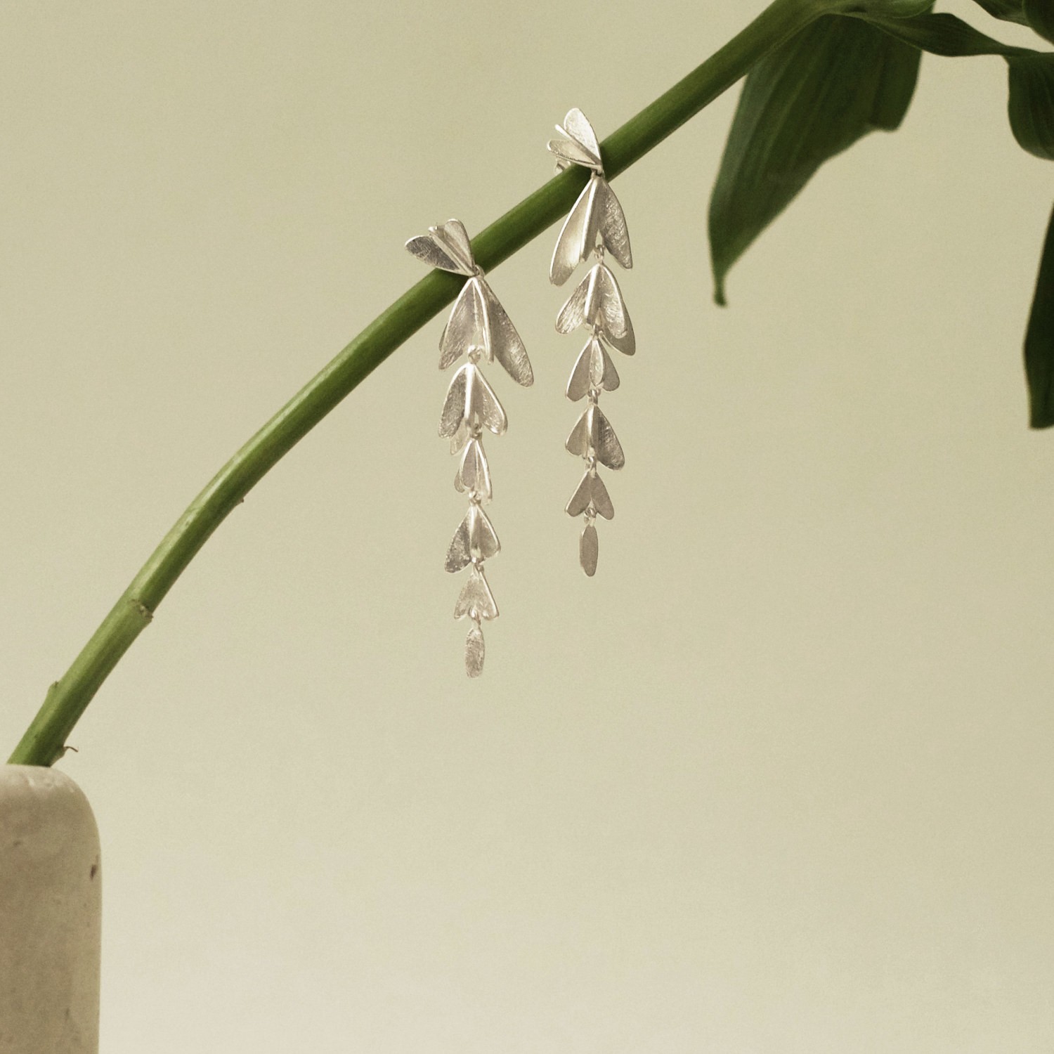 LONG SILVER-PLATED EARRINGS VOL