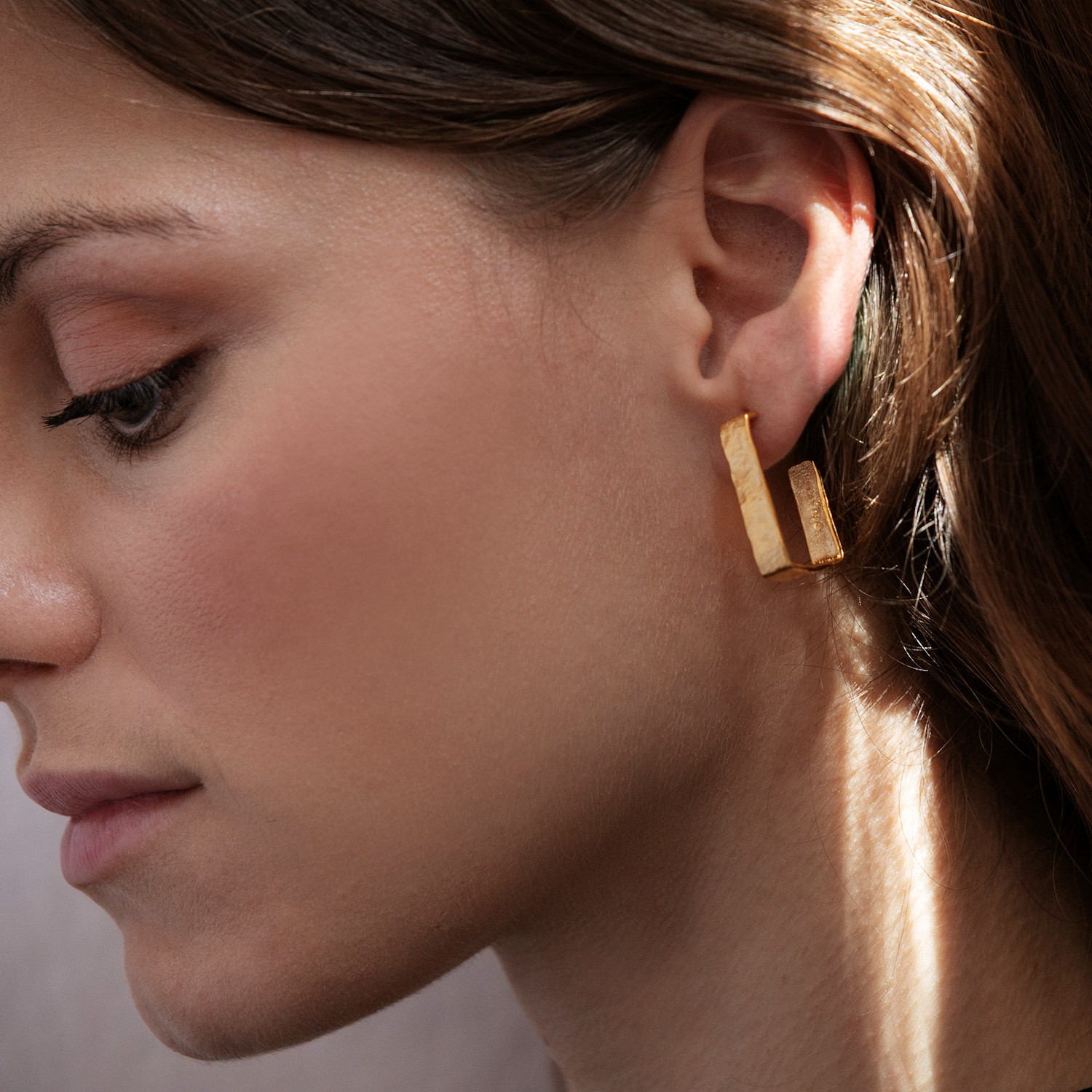 BOUCLES D'OREILLES DORÉES GRANDES LIGNIS LARGES