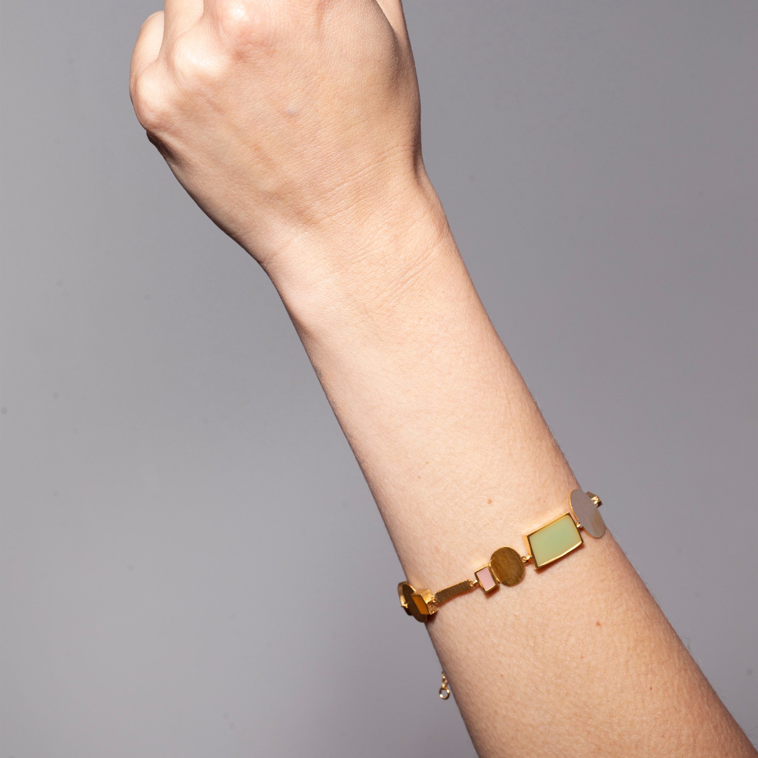 GOLDEN BRACELET COLLAGE 1