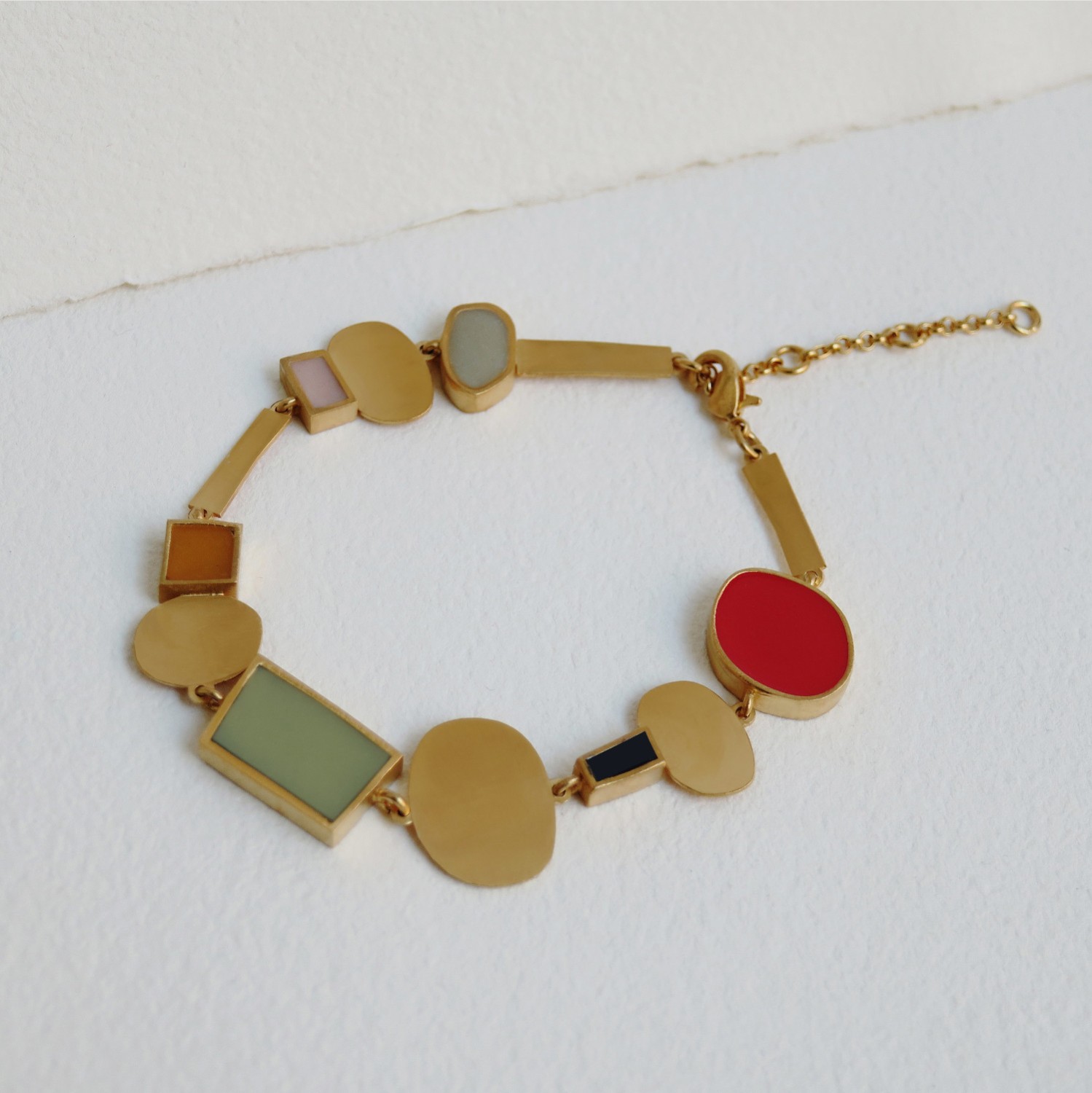 GOLDEN BRACELET COLLAGE 3