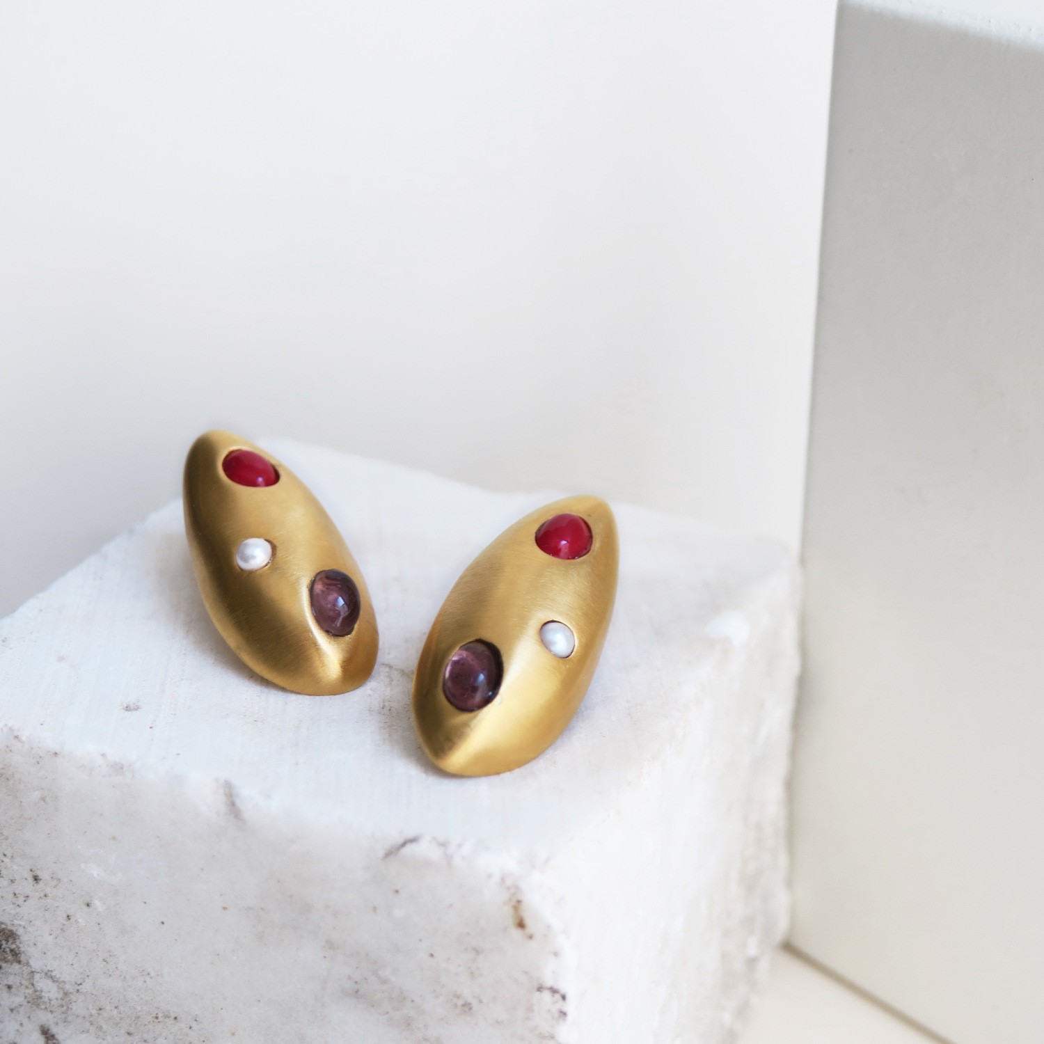 ADDAIA GOLDEN EARRINGS