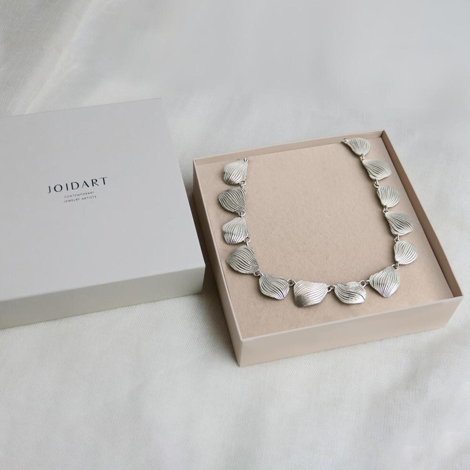 ONARIAN SILVER NECKLACE