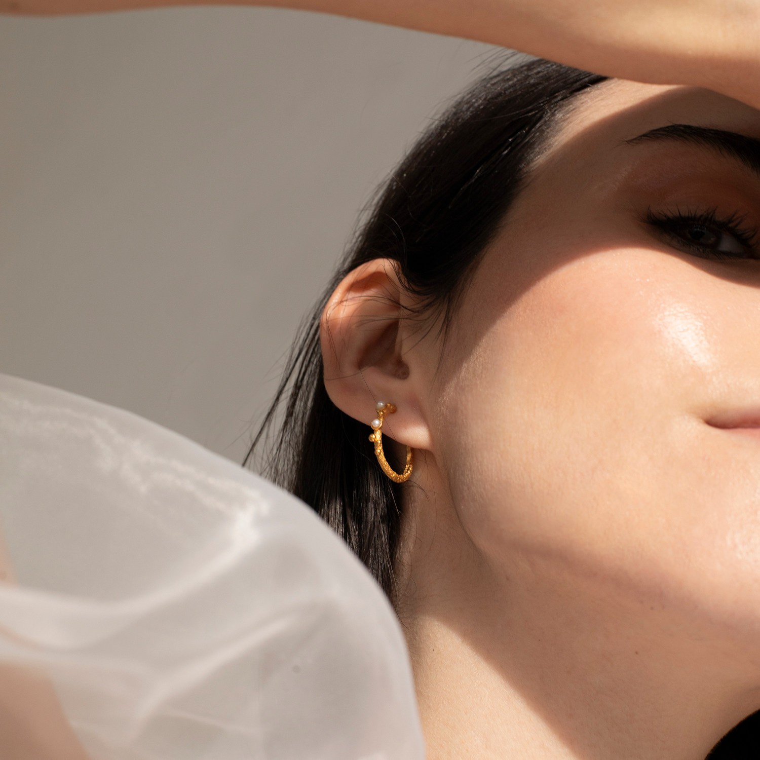 GOLDEN HOOP EARRINGS GUSPIRA 1