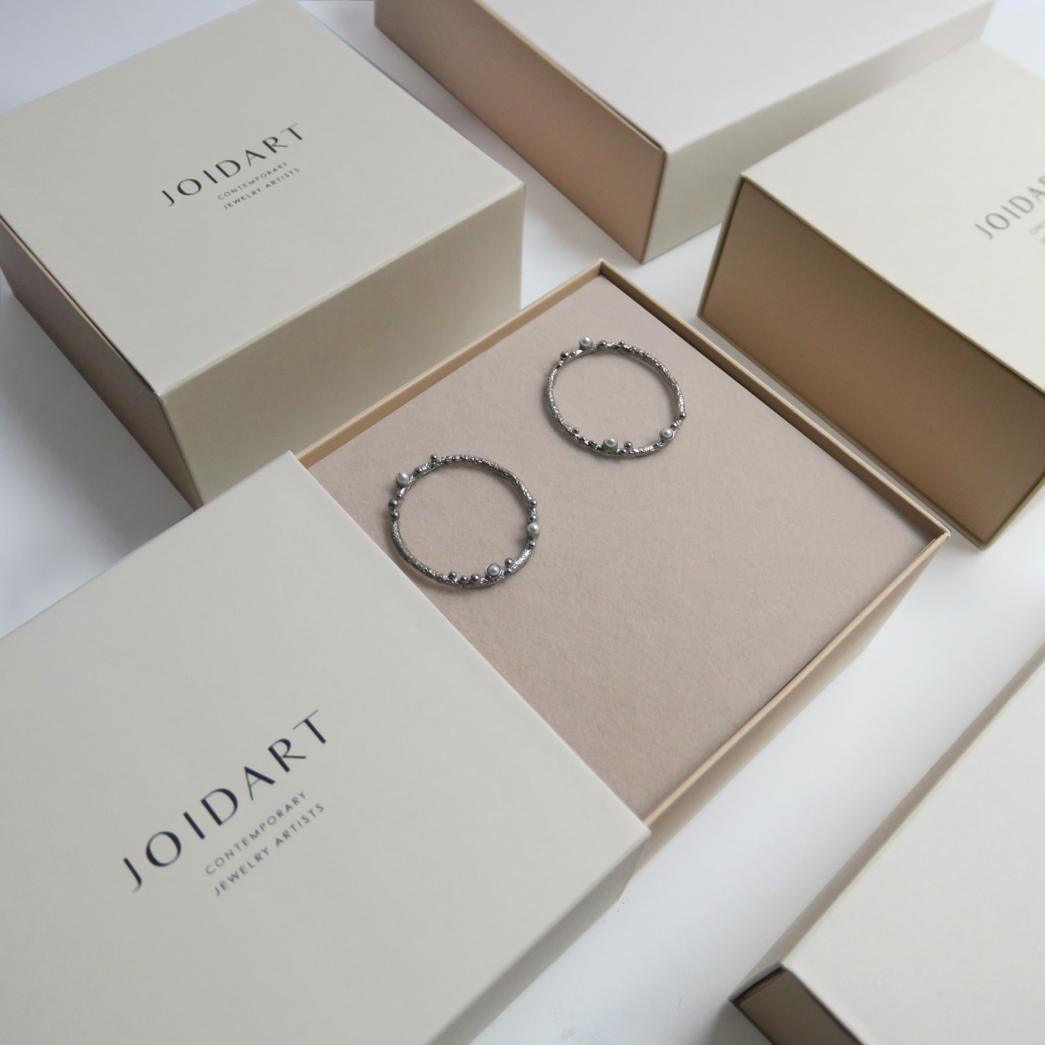 SILVER CIRCULAR EARRINGS GUSPIRA