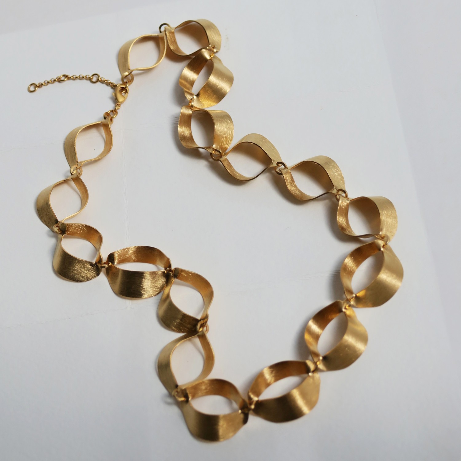COLLAR DORADO XALUC 4