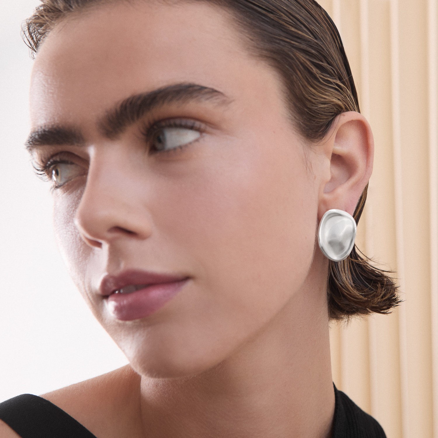 LARGE SILVER EARRINGS CALA 1