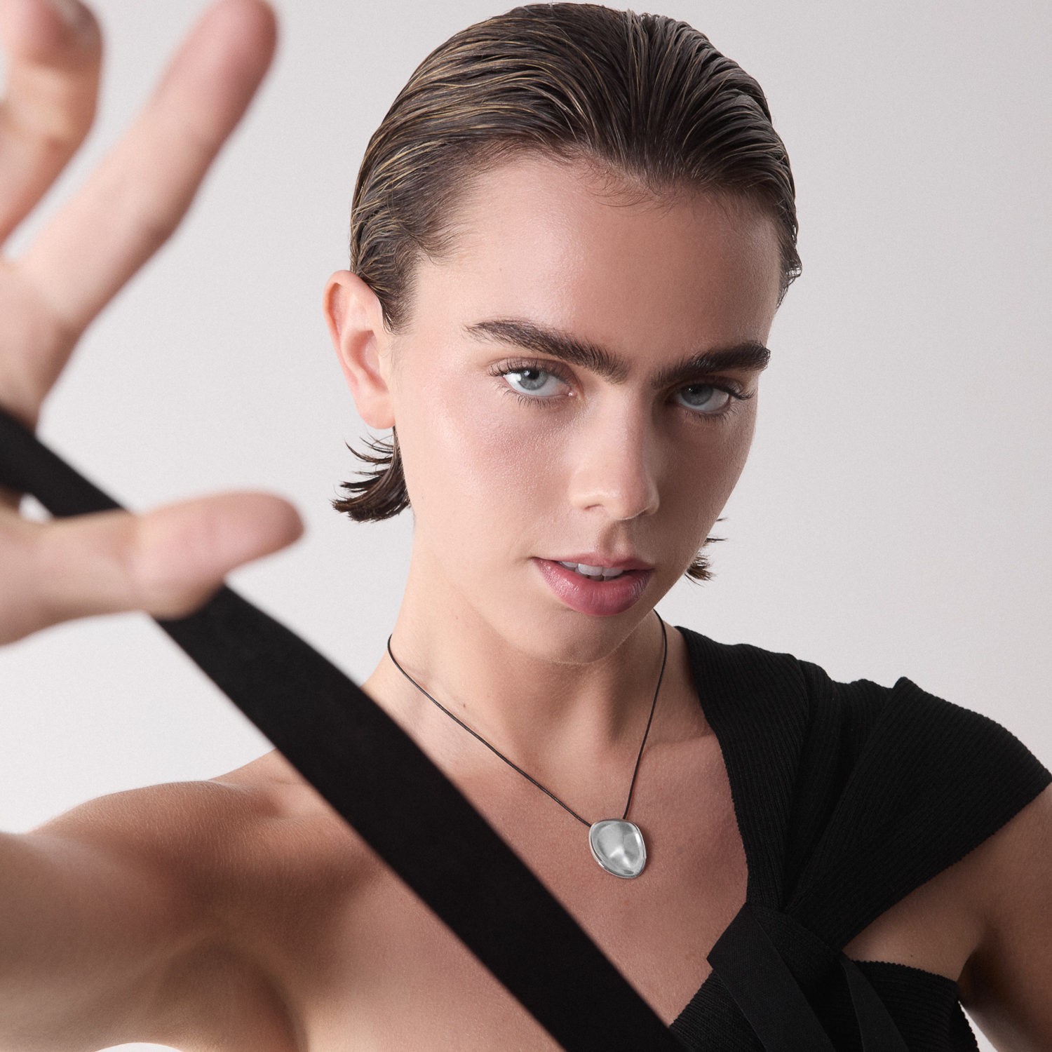 SILVER-PLATED NECKLACE CALA 2