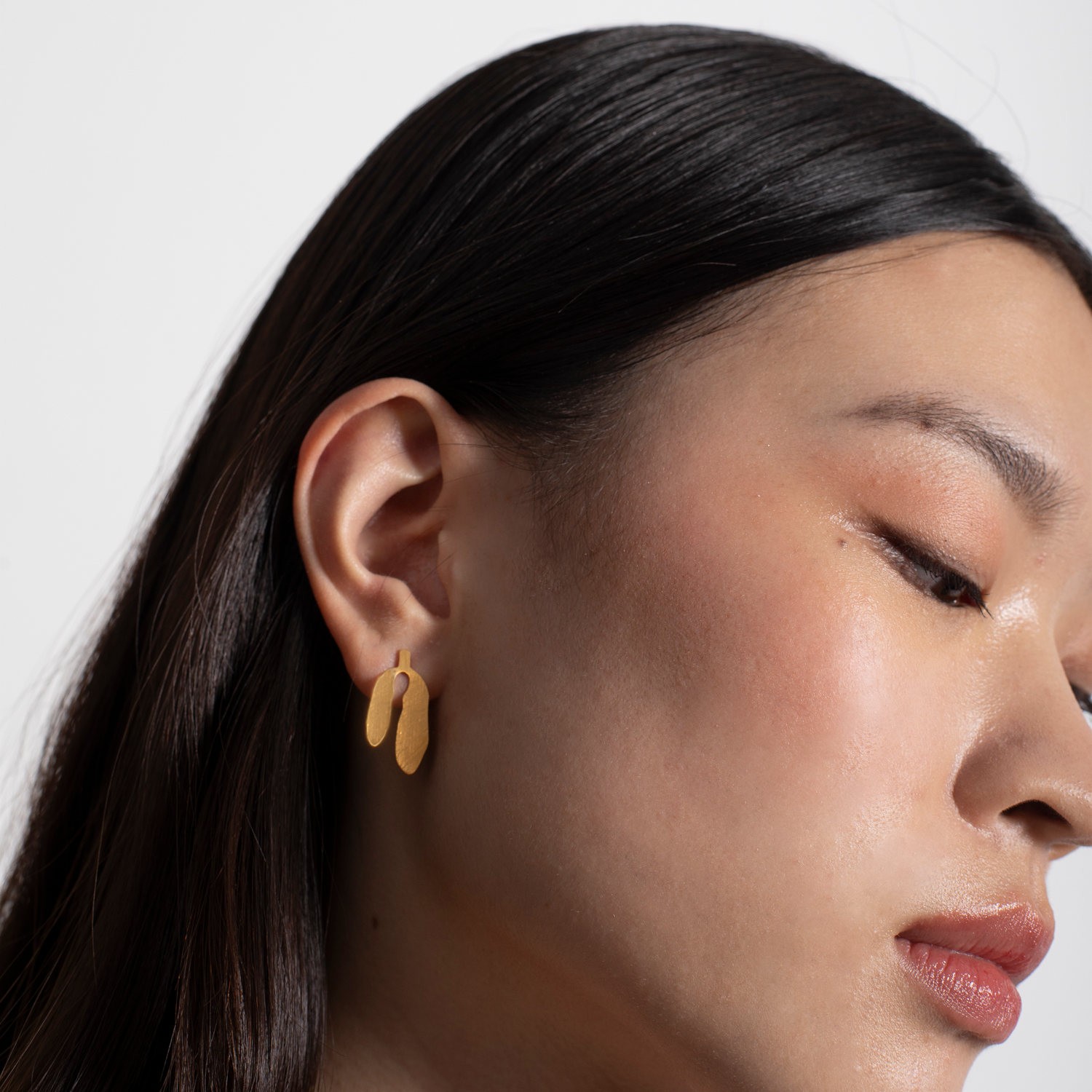 BOUCLES D'OREILLES PETITES  DORÉES SILVELA 1