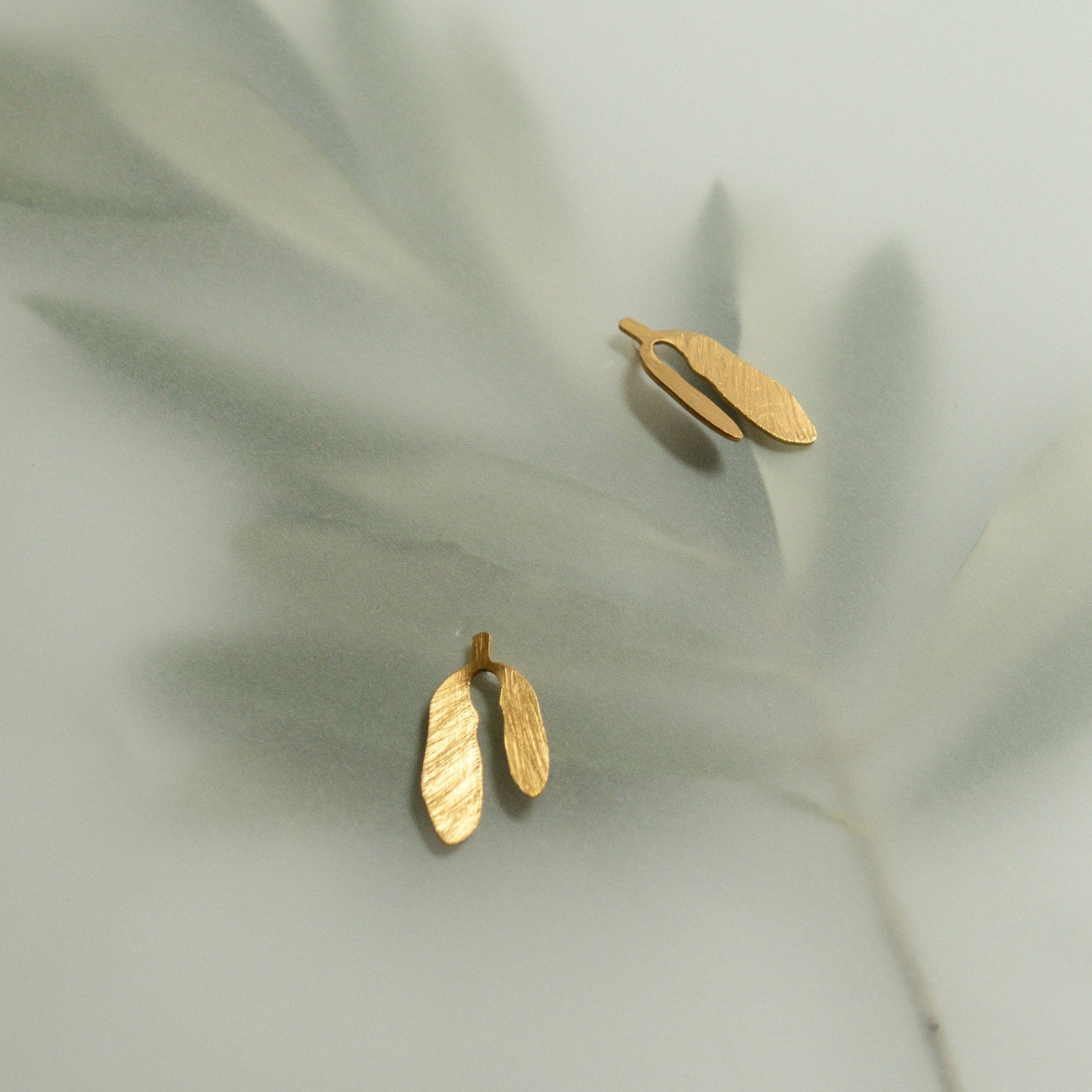 BOUCLES D'OREILLES PETITES  DORÉES SILVELA 2