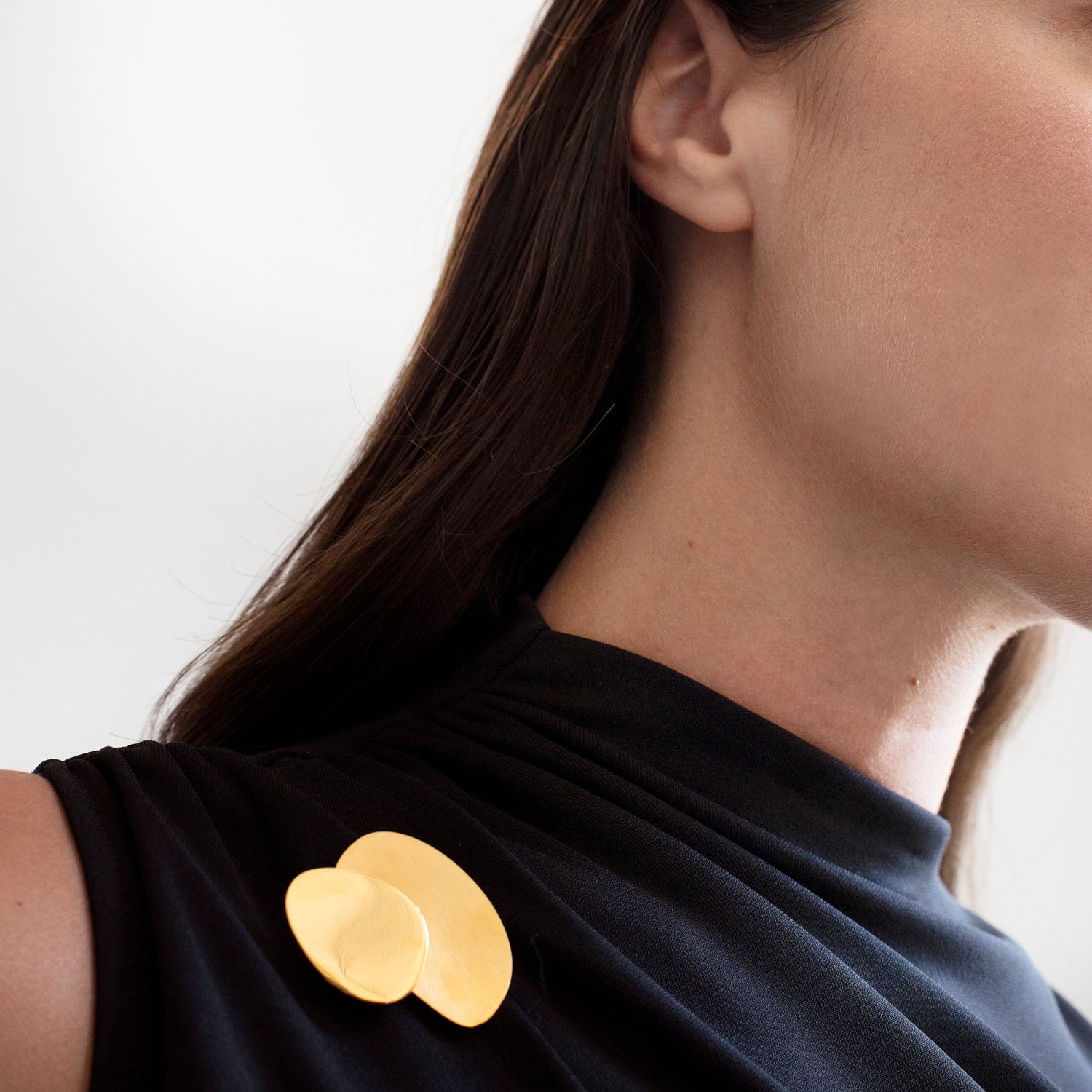 GOLDEN BROOCH ECLIPSE 3
