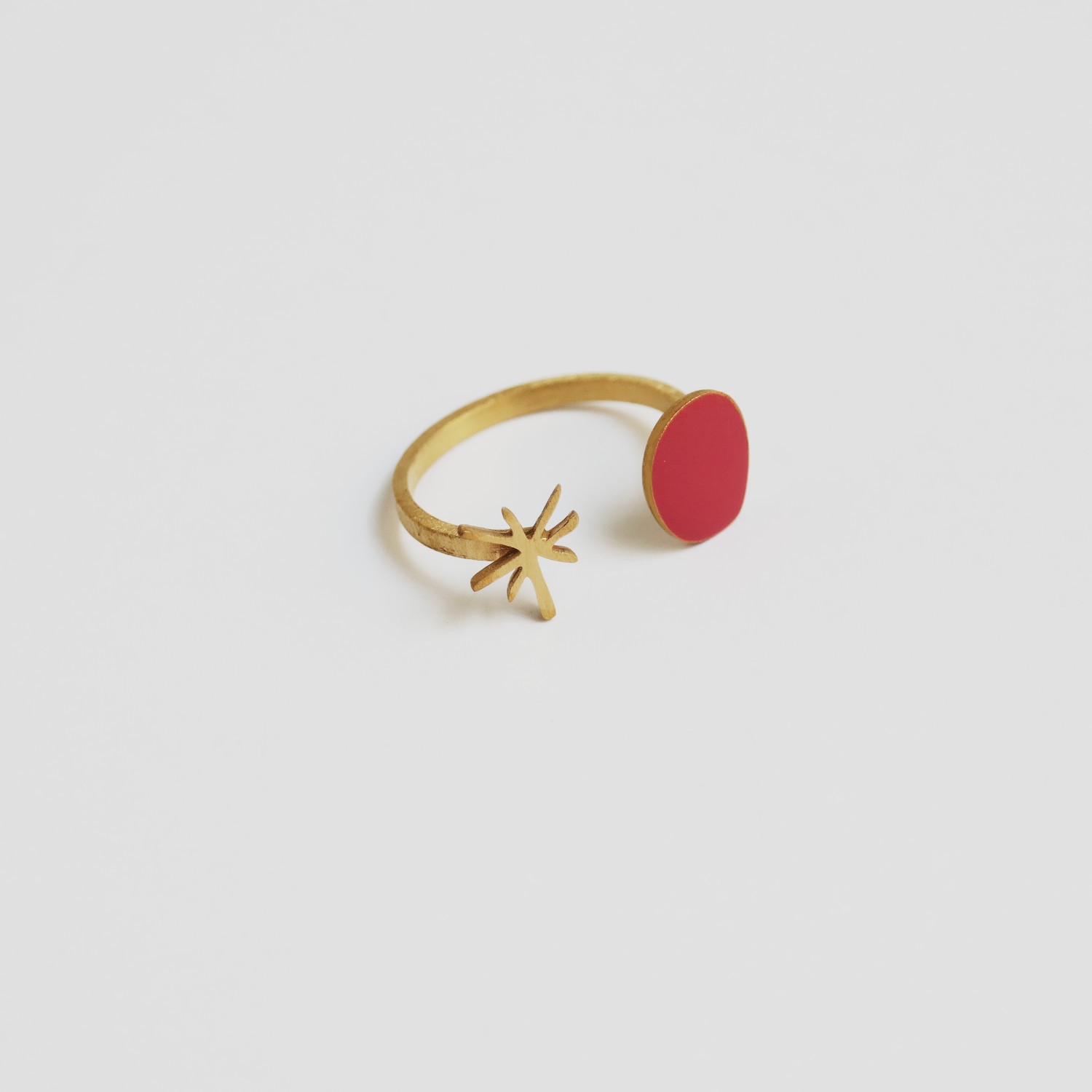 GOLDEN RING MIRÓ JEWELRY STAR 2