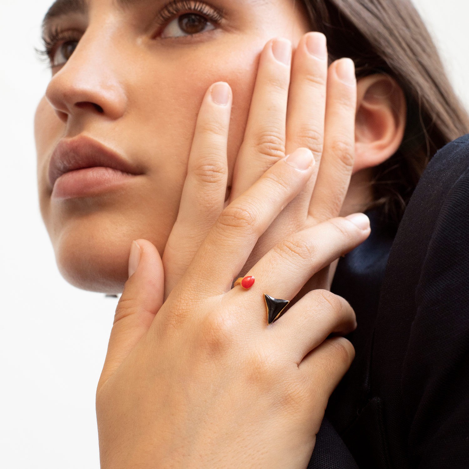 ANELL DAURAT MIRÓ JEWELRY TRIANGLE NEGRE