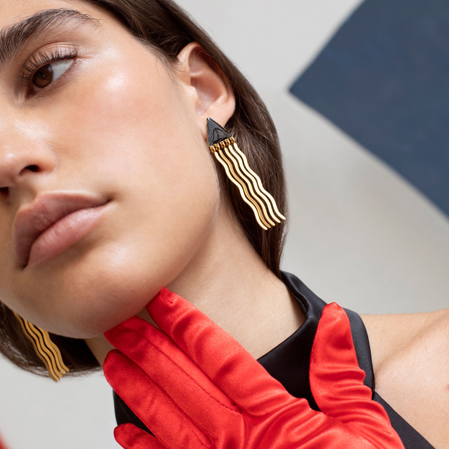 GOLDEN EARRINGS MIRÓ JEWELRY SHAPES