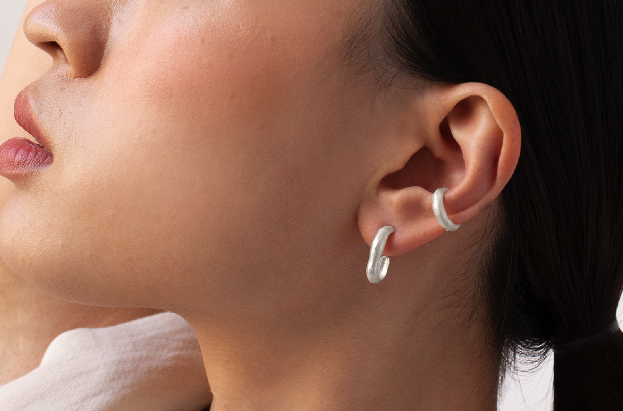 ORIGINAL HOOP EARRINGS: A CLASSIC WITH A UNEXPECTED TWIST